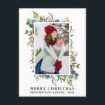 Waterverf groen bessen paar kerst briefkaart<br><div class="desc">Elegante Waterverf Wintergroen Vrolijk kerstpaar Foto Vakantie Briefkaart omvat eucalyptusbladeren en rode hulstbessen.</div>