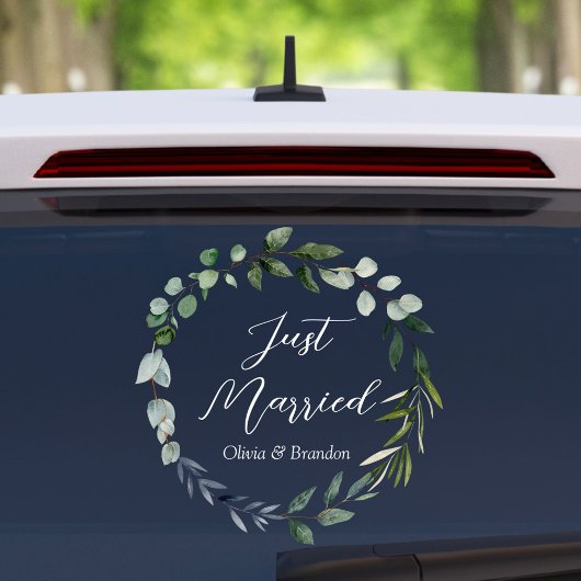 Waterverf groene eucalyptusbladeren pas getrouwd raamsticker