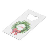 Waterverf groene krans met rode gingham boog creditkaart flessenopener (Voorkant Gekanteld)