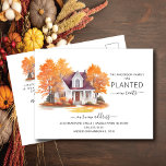 Waterverf Herfsthuis Verhuisaankondiging Briefkaart<br><div class="desc">Deze hartverwarmende mededeling bevat een waterverf herfstboomscène met een huis op de achtergrond. De woorden "Onze familie heeft nieuwe wortels geplant". Het is de perfecte manier om je vrienden en familie te laten weten over je aankomende verhuizing. Het is zeker een hit met iedereen die het ontvangt.</div>