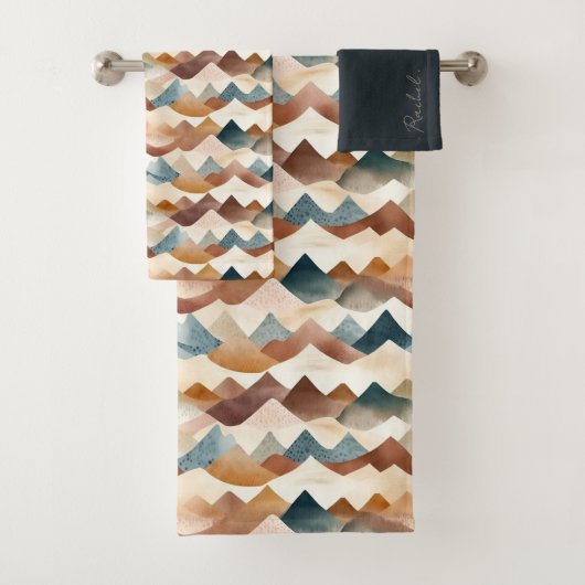 Waterverf Herhaal Bergen Boho Monogram Bad Handdoek (Insitu)