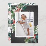 Waterverf Hollies Chalkboard Kerst<br><div class="desc">Stuur dit seizoen je geliefden kerstavond met deze prachtige kerstfotoplatte kaart. Het is voorzien van waterverf hollies,  faux gouden folie accenten,  overeenkomend feestpatroon,  faux krijtboard papier en moderne typografie. De teksten zijn volledig bewerkbaar. Pas deze heilige kerstfotokaart aan door uw foto,  naam en jaar toe te voegen.</div>