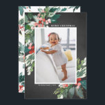 Waterverf Hollies Chalkboard Kerst<br><div class="desc">Stuur dit seizoen je geliefden kerstavond met deze prachtige kerstfotoplatte kaart. Het is voorzien van waterverf hollies,  faux gouden folie accenten,  overeenkomend feestpatroon,  faux krijtboard papier en moderne typografie. De teksten zijn volledig bewerkbaar. Pas deze heilige kerstfotokaart aan door uw foto,  naam en jaar toe te voegen.</div>