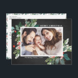Waterverf Hollies Chalkboard kerstfoto Feestdagenkaart<br><div class="desc">Stuur je dierbaren kerstgroeten dit seizoen met dit nette horizontale kerstfoto-briefkaart. Het is voorzien van waterverf hollies,  faux gouden folie accenten,  een passend feestpatroon,  een faux achtergrond en een moderne typografie. De teksten zijn volledig bewerkbaar. Pas deze heilige kerstfotokaart aan door uw foto,  naam en jaar toe te voegen.</div>