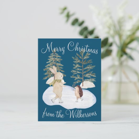 Waterverf Ice Skating Forest Animals op blauw Briefkaart (Staand voorkant)