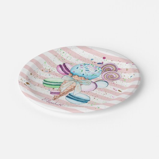 Waterverf ijscrème, macroonen, roze strips papieren bordje (Gekanteld)