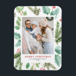 Waterverf Kerst Foliage Holly Vakantie Foto Magneet<br><div class="desc">prettige feestdagen! Stuur vakantiewensen naar familie en vrienden met deze groene vakantiemagneet. Het is voorzien van waterverf illustratie van hollies,  pijnnaalden en eucalyptus en evergreen met klassieke typografie. Personaliseer door uw favoriete foto te voorzien en namen en bericht toe te voegen. Overeenkomende objecten zijn beschikbaar.</div>