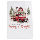 Waterverf Kerst  Vrachtwagen en Schuur Medium Cadeauzakje (Voorkant)