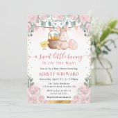 Waterverf Konijn en Roze Bloemen Baby shower Kaart (Staand voorkant)