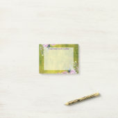 Waterverf Lavender Floral over Olive Green Post-it® Notes (Op bureau)