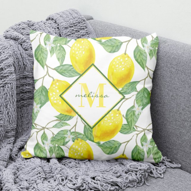 Waterverf Lemon Tree Pattern Naam en Monogram Kussen (Add a touch of ZEST to any room with our modern Lemons Pattern and Monogram Throw Pillow! )