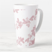 Waterverf maakt drijvende riemen roze latte mok (Rechterhoek)