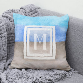 Waterverf Monogram Zee & Zandblauw en Tan Kussen