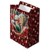 Waterverf Mr. & Mrs Claus Kersttas Medium Cadeauzakje (Voorkant Gekanteld)