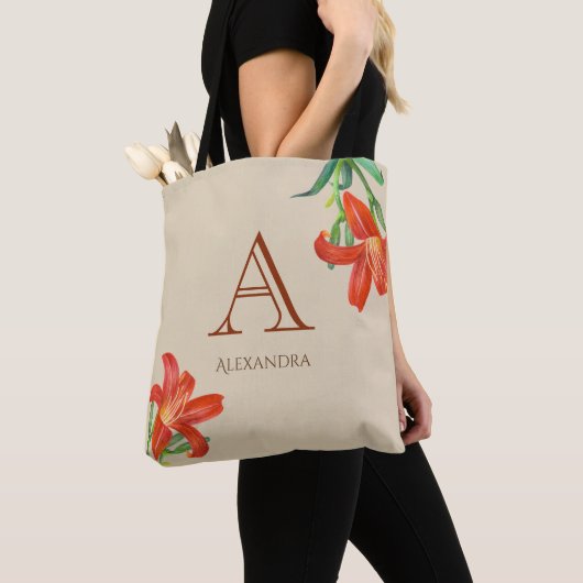 Waterverf Oranje Lily Floral Art Monogram Tote Bag (Dichtbij)
