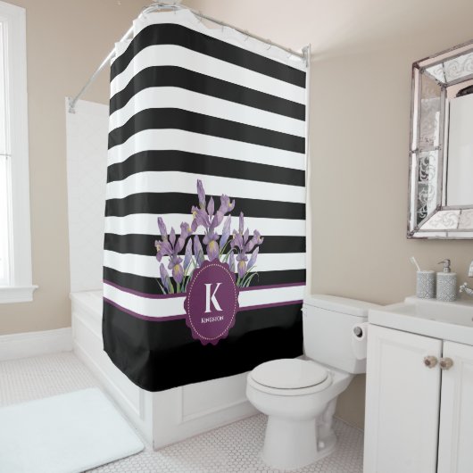 Waterverf Paars Iris Black White Stripes Pattern Douchegordijn (In situ)