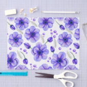 Waterverf paarse bloemen en groene bladeren tissuepapier (Craft)
