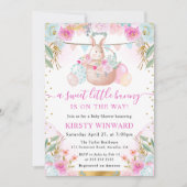 Waterverf Paaskonijn en Bloemen Baby shower Kaart (Voorkant)