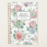 Waterverf Pastelvetplanten Patroon Custom Planner<br><div class="desc">Vrouwelijke custom planner met waterverf illustraties van pastelroze,  blauw en groene vetplanten en bloemen. Personaliseer door jouw naam of korte zin toe te voegen. Deze  sappige bloemplanner zal perfect zijn als een persoonlijk geschenk. Overeenkomende objecten zijn beschikbaar.</div>