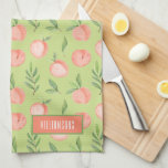 Waterverf Peach Patroon Personaliseert liime Green Theedoek<br><div class="desc">Deze kalkgroene keukenhanddoek heeft een elegante waterverf perzik en een grijs patroon gepersonaliseerd met jouw naam (rug is wit). Je kunt dit ontwerp ook op andere producten zetten!</div>