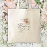 Waterverf Pink Bloemenmeisje gepersonaliseerd Tote Bag<br><div class="desc">Eenvoudige en chique Bloemenmeisje canvas tas bruiloft herkenning aandenken met een handgeschreven script lettertype ondersteund door een zacht, pastel waterverf bloem in een stoffig roos roze en gepersonaliseerd met haar naam. OPTIES: Getoond in de basisstijl Medium grootte-andere maten en stijlen zijn beschikbaar op de bestelpagina. ASSISTENTIE: Voor hulp bij het...</div>