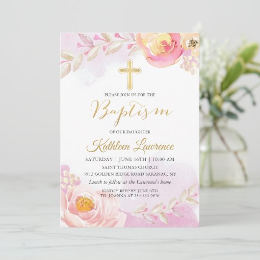 Waterverf Pink Floral Girl Baptism Uitnodiging (Staand voorkant)