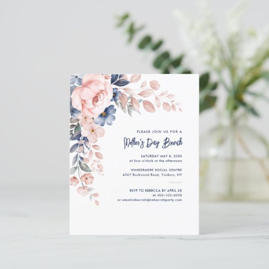 Waterverf Pink Floral Moederdag Brunch nodigt uit (Staand voorkant)