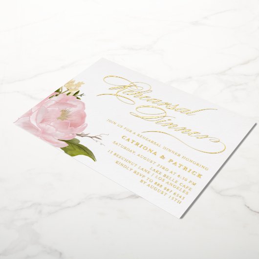 Waterverf Pink Peony Rehearsal Dinner Gold Folie Uitnodiging (Gedraaid)