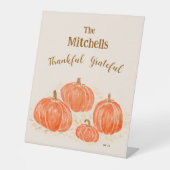 Waterverf Pompoen Dankbaar PERSONALISEER NAAM Reclamebord Met Voetstuk (Voorkant)