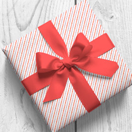 Waterverf rode en blauwe diagonale strepen cadeaupapier