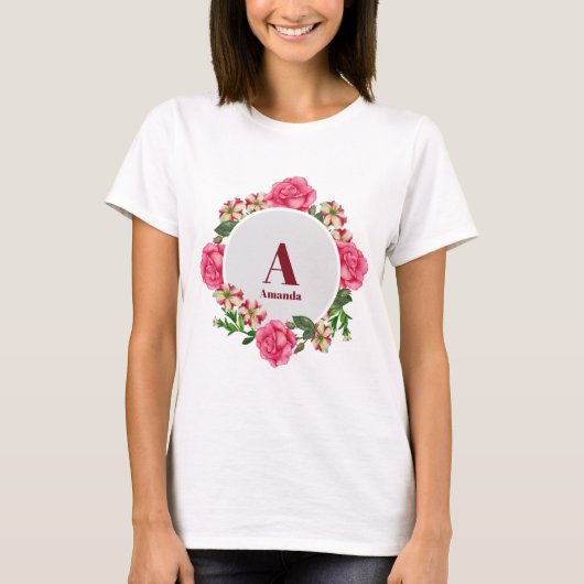 Waterverf roze bloemen cirkel krans monogram t-shirt (Voorkant)