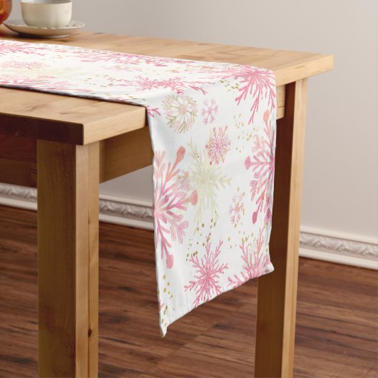 Waterverf Roze en Glitter Winter Snowflakes Korte Tafelloper (Voorbeeld)