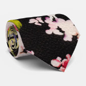 Waterverf roze geel rozen zwarte achtergrond stropdas (Opgerold)