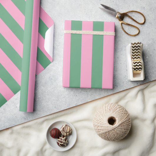 Waterverf roze & groene strepen cadeaupapier (Crafts)