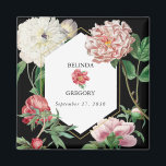 Waterverf Roze Pioenrozen Bloemen Bruiloft Zwart Magneet<br><div class="desc">Een mooie waterverf roze en witte pioenen bloeien bruiloft ontwerp met gouden geometrische lijst op een zwarte achtergrond. Een uniek ontwerp dat gebruik maakt van botanische pioenbloemen in roze en witte kleurtinten. Een elegante roze en witte pioenrozen bloemmotief met een vleugje groen. Een chique gouden geometrische lijst bruiloft gunst magneet...</div>