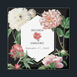 Waterverf Roze Pioenrozen Bloemen Bruiloft Zwart Magneet<br><div class="desc">Een mooie waterverf roze en witte pioenen bloeien bruiloft ontwerp met gouden geometrische lijst op een zwarte achtergrond. Een uniek ontwerp dat gebruik maakt van botanische pioenbloemen in roze en witte kleurtinten. Een elegante roze en witte pioenrozen bloemmotief met een vleugje groen. Een chique gouden geometrische lijst bruiloft gunst magneet...</div>
