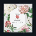 Waterverf Roze Wit Pioenrozen Bloemen Bruiloft Magneet<br><div class="desc">Een mooie waterverf roze en witte pioenen bloeien bruiloft ontwerp met gouden geometrische lijst. Een uniek ontwerp dat gebruik maakt van botanische pioenbloemen in roze en witte kleurtinten. Een elegante roze en witte pioenrozen bloemmotief met een vleugje groen. Een chique gouden geometrische lijst bruiloft gunst magneet ontwerp met moderne elementen....</div>