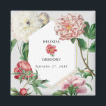 Waterverf Roze Wit Pioenrozen Bloemen Bruiloft Magneet<br><div class="desc">Een mooie waterverf roze en witte pioenen bloeien bruiloft ontwerp met gouden geometrische lijst. Een uniek ontwerp dat gebruik maakt van botanische pioenbloemen in roze en witte kleurtinten. Een elegante roze en witte pioenrozen bloemmotief met een vleugje groen. Een chique gouden geometrische lijst bruiloft gunst magneet ontwerp met moderne elementen....</div>