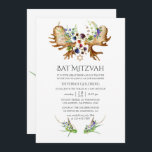 Waterverf Rustic Forest Bat Mitzvah Kaart<br><div class="desc">Trendy Wilde bosvleermuis mitzvah-uitnodiging met handbeschilderde waterverf bouquets met bosbessen - bosbessen,  bramen en kruiderijen,  pijnboompitten,  veerboten,  veren en lende hoorns.</div>