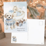 Waterverf Shih Poo Winter Blue Christmas Briefkaar Feestdagenkaart<br><div class="desc">Schattige kerstvakantie briefkaart met een waterverf afbeelding van een witte Shih Poo dog in een gezellige wintertrui van bruin en blauw tinten die voor een slee staat met elegant verpakte kerstcadeaus in neutraal en blauw tinten met blauw en bruin pinecones die hieronder liggen met een achtergrond van vallende sneeuw. vrolijke...</div>