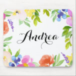 Waterverf Spring Blooms Gepersonaliseerde Mousepad Muismat<br><div class="desc">Een grillige en elegante bloemenmousepad met kleurrijke waterverf en gebladerte. Personaliseer door jouw naam toe te voegen. Deze bloemige muismat zal een perfect accent op uw bureau zijn. Overeenkomende objecten zijn beschikbaar.</div>