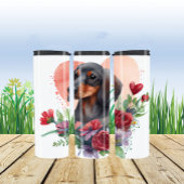 Waterverf teckel omgeven door kleurrijke bloemen thermosbeker