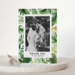 Waterverf Tropisch groen Lijst Foto bruiloft Bedankkaart<br><div class="desc">Vier het plezier van uw speciale dag en spreek uw dankbaarheid uit met onze aanpasbare foto bruiloft bedankkaart, met een levendige waterverf tropisch groen. Deze bedankkaart is perfect voor zomerse en tropische bruiloften. De foto bedankkaart toont prachtig geïllustreerde waterverf tropisch groen lijst. Personaliseer de kaart met uw bedankbericht. Voeg je...</div>