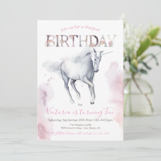 Waterverf Unicorn Birthday Uitnodiging (Staand voorkant)
