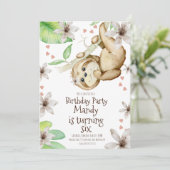 Waterverf Valentijnsdag Sloth Floral Birthday Kaart (Staand voorkant)