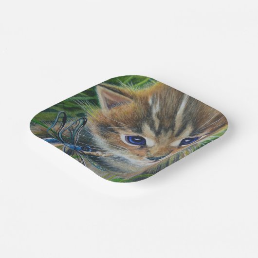 Waterverf van bruin Tabby Kitten en Dragonfly Papieren Bordje (Gebogen)
