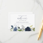 Waterverf van de marinescheepswerf voor huwelijksa advieskaart<br><div class="desc">Navy Blue Waterverf Bouquet Vrijgezellenfeest of Wedding Advice Cards: Dit ontwerp is voorzien van een prachtige blauw-marinebloemboekje onderaan met een zilveren glitter. Wanneer je gasten hun advies schrijven en het stel willen uitkiezen, kunnen ze de kaart omdraaien om hun boodschap privé te houden als ze dat willen. Deze kaarten kunnen...</div>