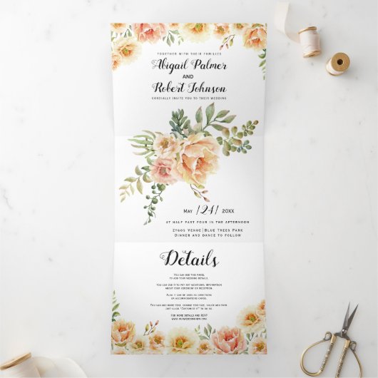 Waterverf van koraal en perziken bruiloft drieluik uitnodiging (Binnen)