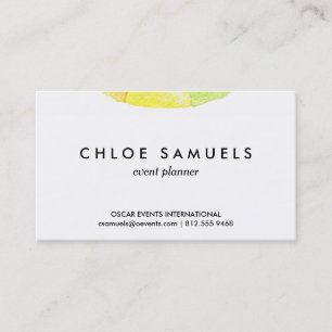 Waterverf van regenboog omringt moderne kleurrijke visitekaartje