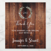 Waterverf vertrekt op schuurhout dankzij bruiloft wijn etiket (Enkel label)